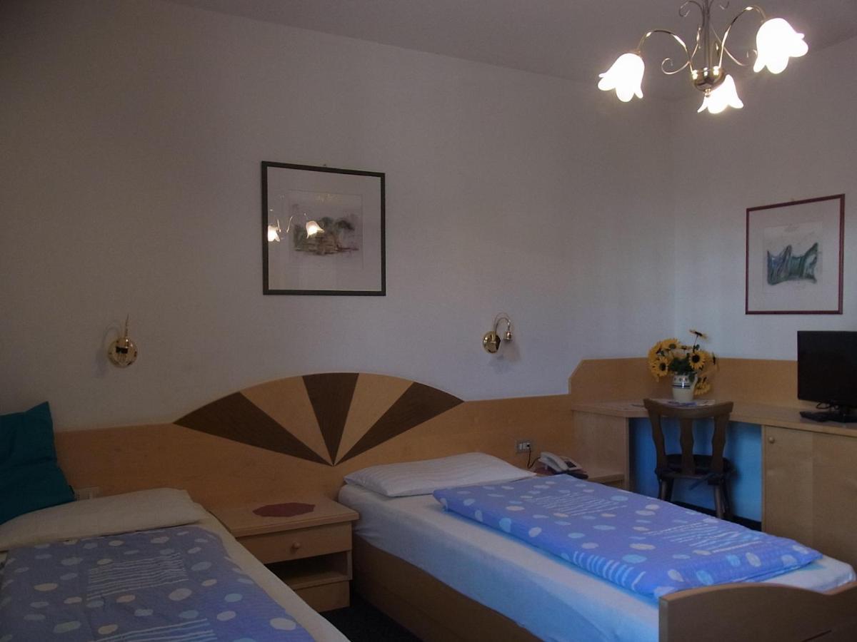 Pension Gallus Laces Esterno foto